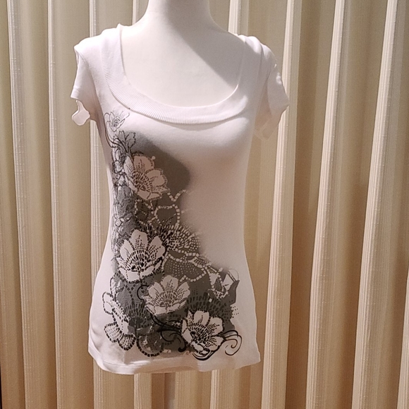 T shirt - Picture 1 of 5
